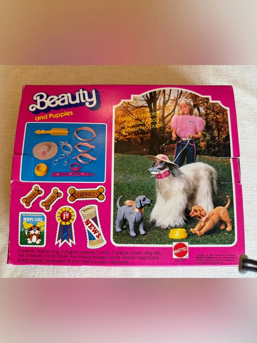 VINTAGE 1981 BARBIE BEAUTY DOG AND PUPPIES SET